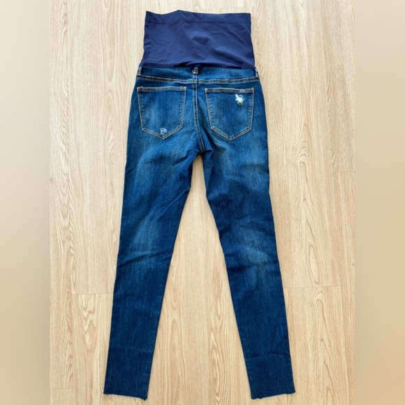 Pinkblush maternity distressed raw hem skinny jeans nwot - Picture 2 of 2